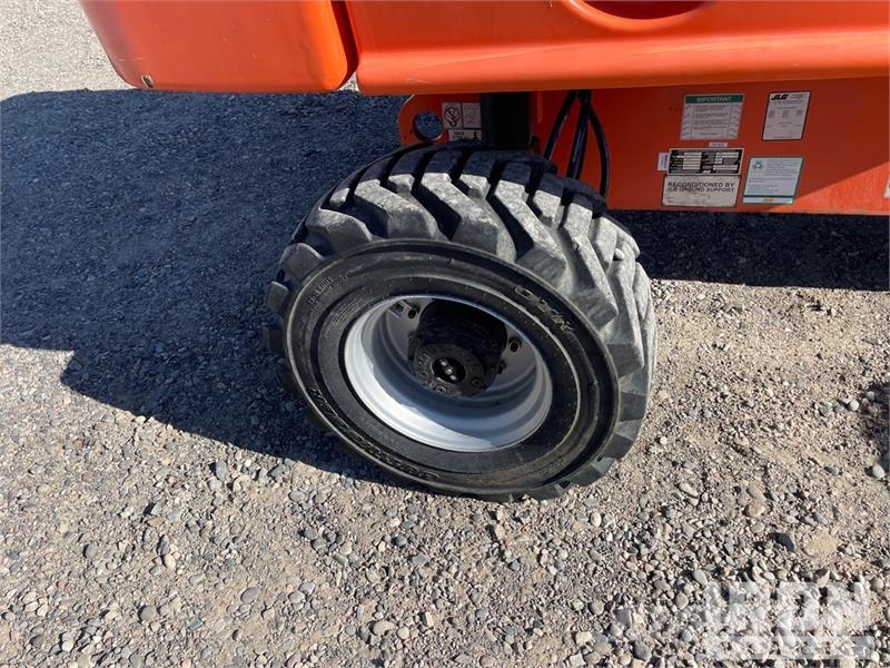 JLG 460SJ 4WD Diesel Telescopic Boom Lift - Factory Re Piattaforme a braccio telescopico