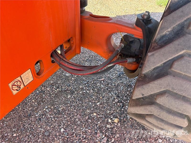 JLG 460SJ 4WD Diesel Telescopic Boom Lift Telescopic boom lifts