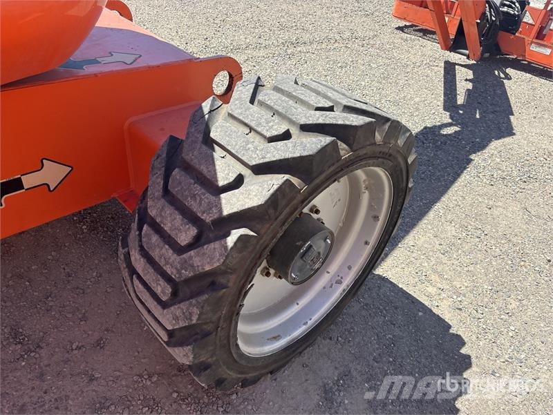 JLG 600AJ 2WD Diesel Articulating Boom Lift Knikarmhoogwerkers