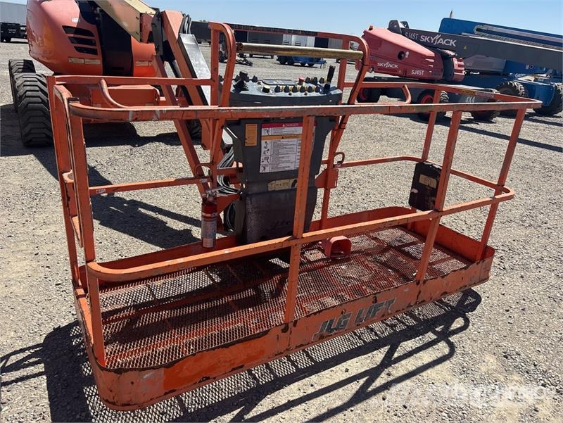 JLG 600AJ 2WD Diesel Articulating Boom Lift Knikarmhoogwerkers
