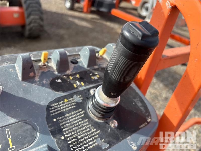 JLG 600AJ 4WD Diesel Articulating Boom Lift Zglobne dvižne ploščadi