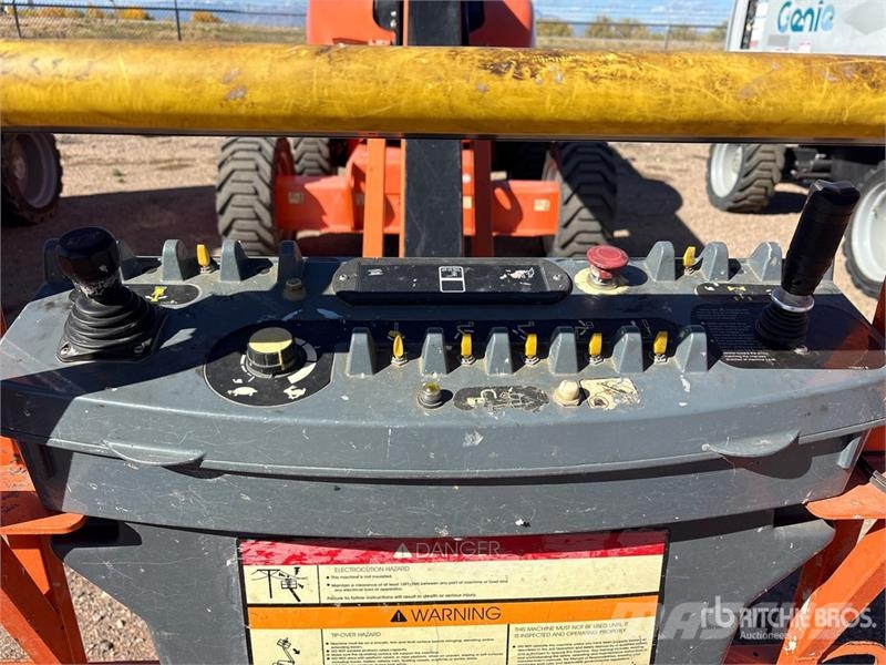 JLG 600AJ 4WD Diesel Articulating Boom Lift Knikarmhoogwerkers