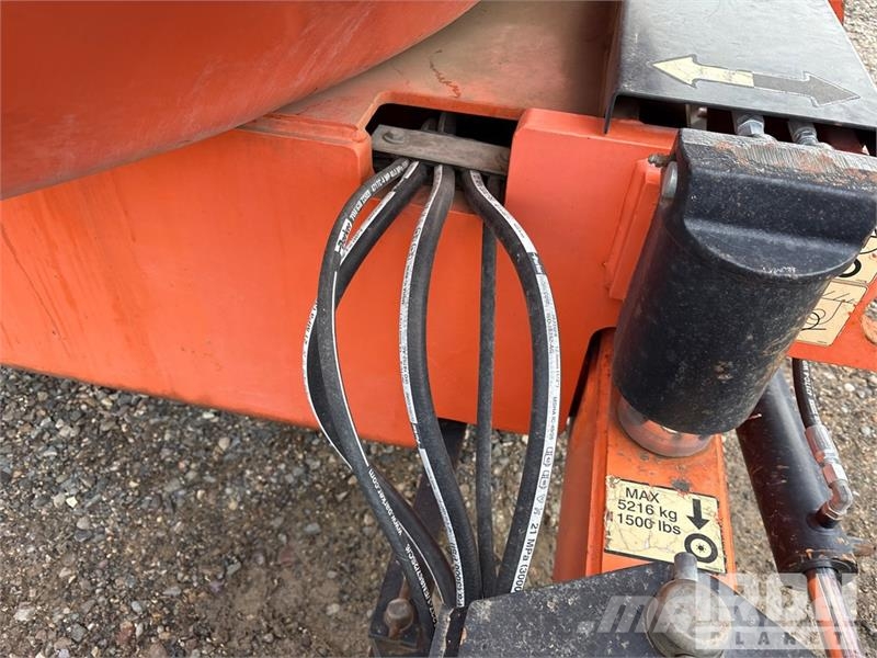 JLG 600AJ 4WD Diesel Articulating Boom Lift Zglobne dvižne ploščadi