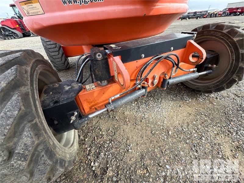 JLG 600AJ 4WD Diesel Articulating Boom Lift Zglobne dvižne ploščadi