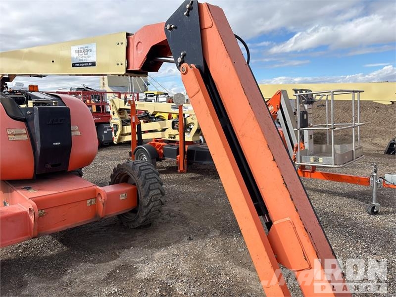 JLG 600AJ 4WD Diesel Articulating Boom Lift Zglobne dvižne ploščadi