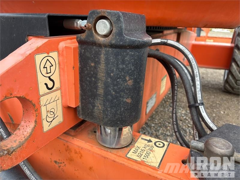 JLG 600AJ 4WD Diesel Articulating Boom Lift Zglobne dvižne ploščadi