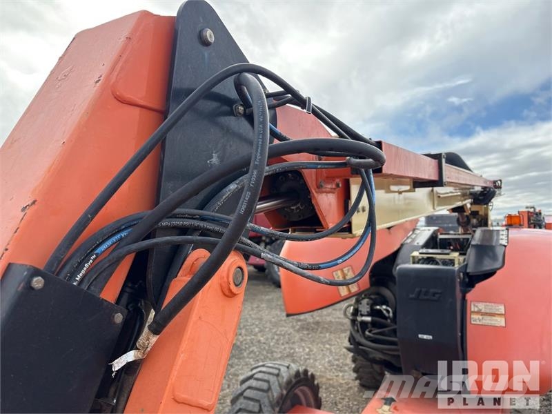 JLG 600AJ 4WD Diesel Articulating Boom Lift Zglobne dvižne ploščadi