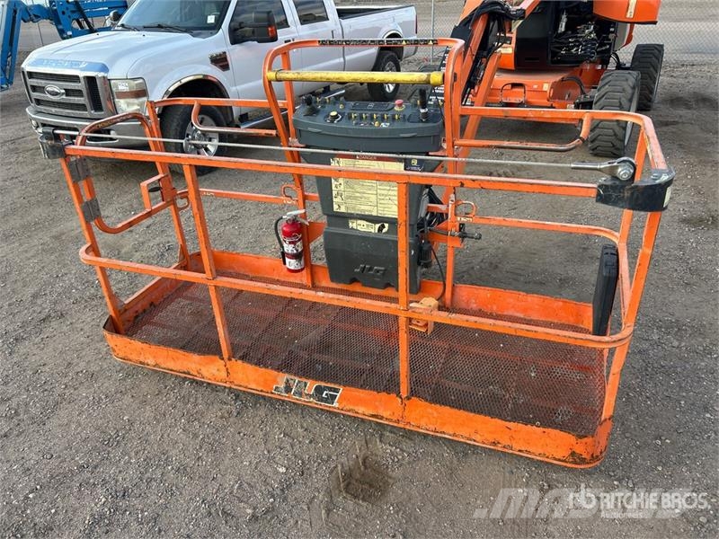 JLG 600AJ 4WD Diesel Articulating Boom Lift Iseliikuvad poomtõstukid