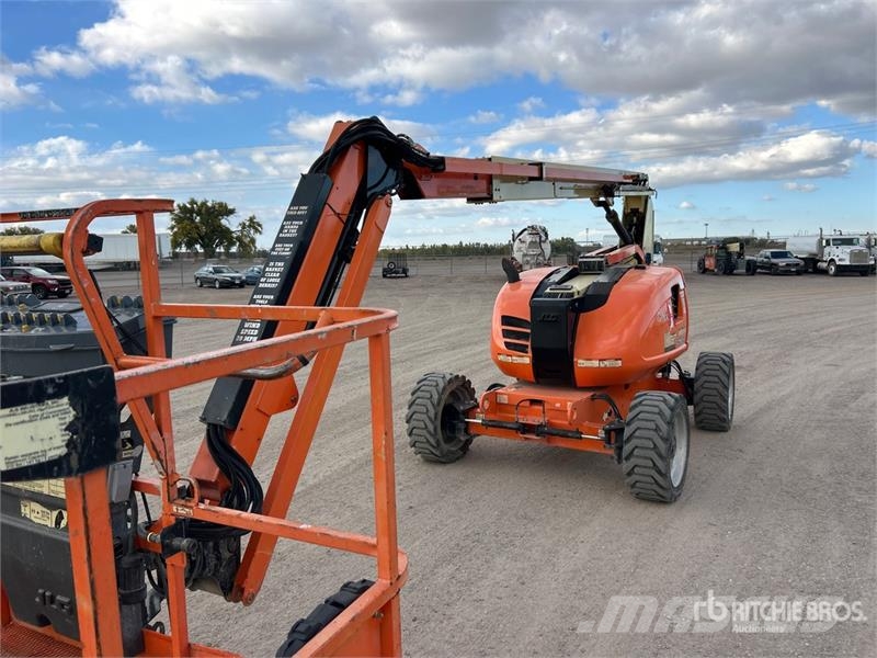 JLG 600AJ 4WD Diesel Articulating Boom Lift Iseliikuvad poomtõstukid
