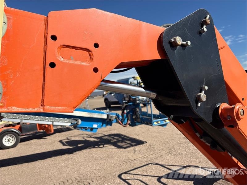 JLG 600AJ 4WD Diesel Articulating Boom Lift Knikarmhoogwerkers