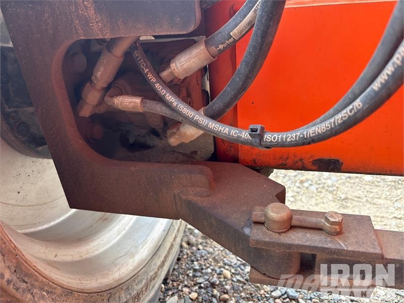 JLG 600AJ 4WD Diesel Articulating Boom Lift Zglobne dvižne ploščadi