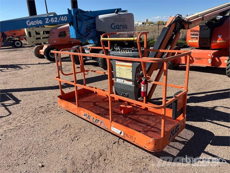 JLG 600AJ 4WD Diesel Articulating Boom Lift Knikarmhoogwerkers