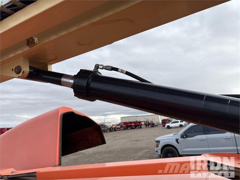 JLG 600AJ 4WD Diesel Articulating Boom Lift Zglobne dvižne ploščadi
