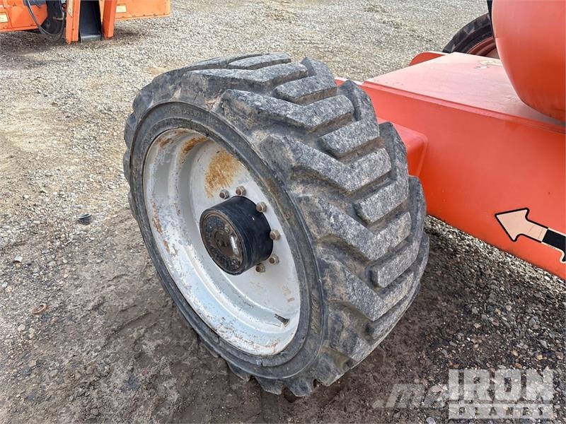 JLG 600AJ 4WD Diesel Articulating Boom Lift Zglobne dvižne ploščadi