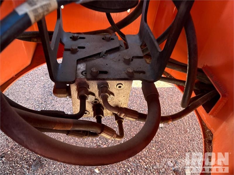 JLG 600S Teleskoop poomtõstukid