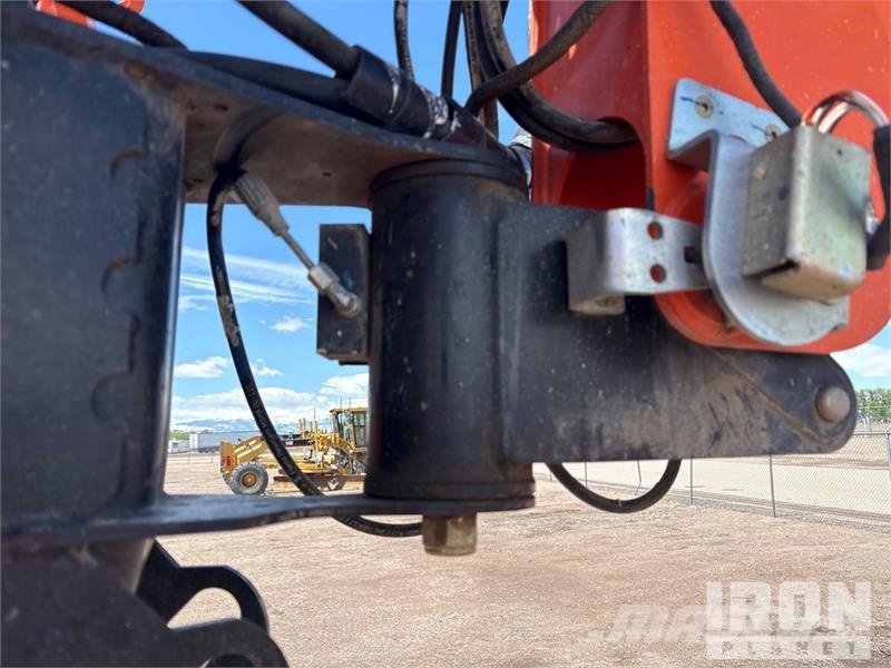 JLG 600S Teleskoop poomtõstukid