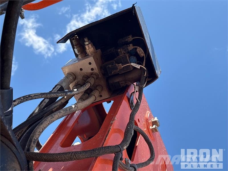 JLG 600S Teleskoop poomtõstukid
