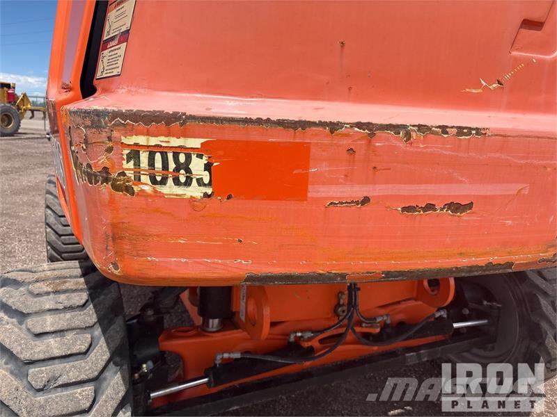 JLG 600S Teleskoop poomtõstukid