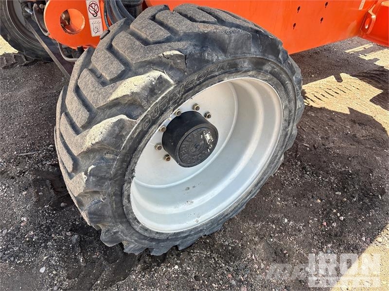 JLG 600S Teleskoop poomtõstukid