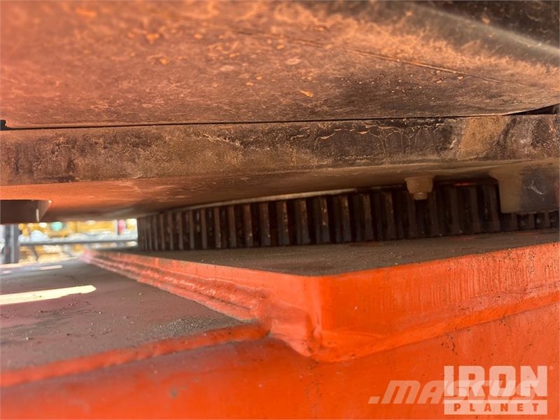 JLG 600S Teleskoop poomtõstukid