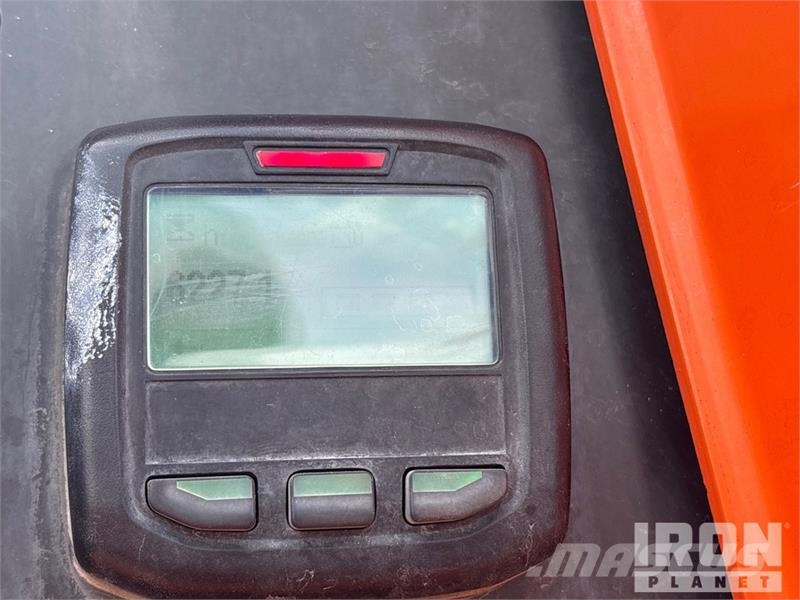 JLG 600S Teleskoop poomtõstukid