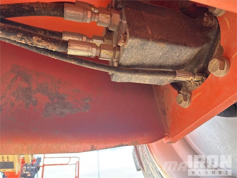 JLG 600S Teleskoop poomtõstukid