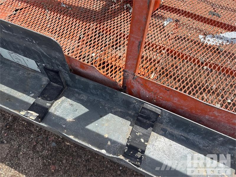 JLG 600S Teleskoop poomtõstukid
