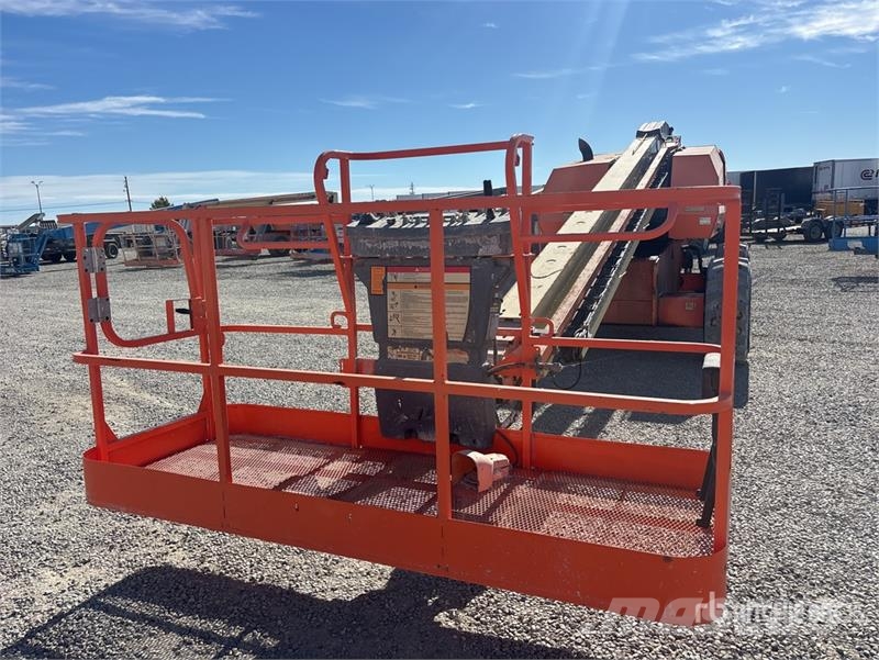 JLG 600S 2WD Diesel Telescopic Boom Lift Nacelles télescopiques