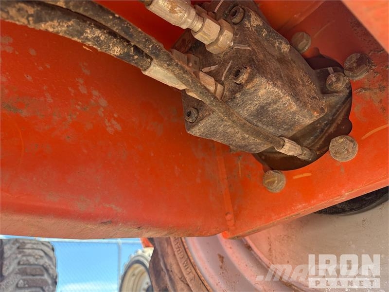 JLG 600S 4WD Diesel Telescopic Boom Lift 直臂高空工作平台