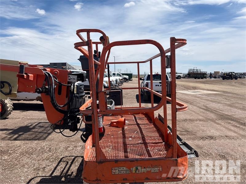JLG 600S 4WD Diesel Telescopic Boom Lift 直臂高空工作平台
