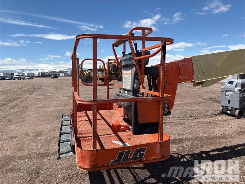 JLG 600S 4WD Diesel Telescopic Boom Lift 直臂高空工作平台