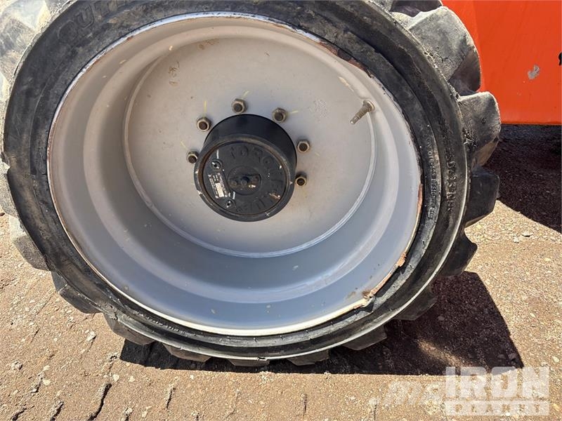 JLG 600S 4WD Diesel Telescopic Boom Lift 直臂高空工作平台