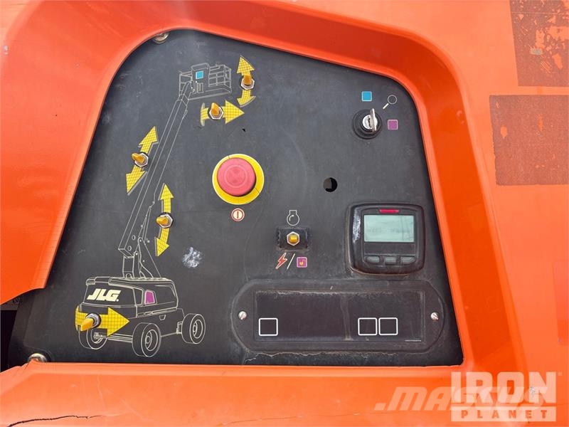 JLG 600S 4WD Diesel Telescopic Boom Lift 直臂高空工作平台