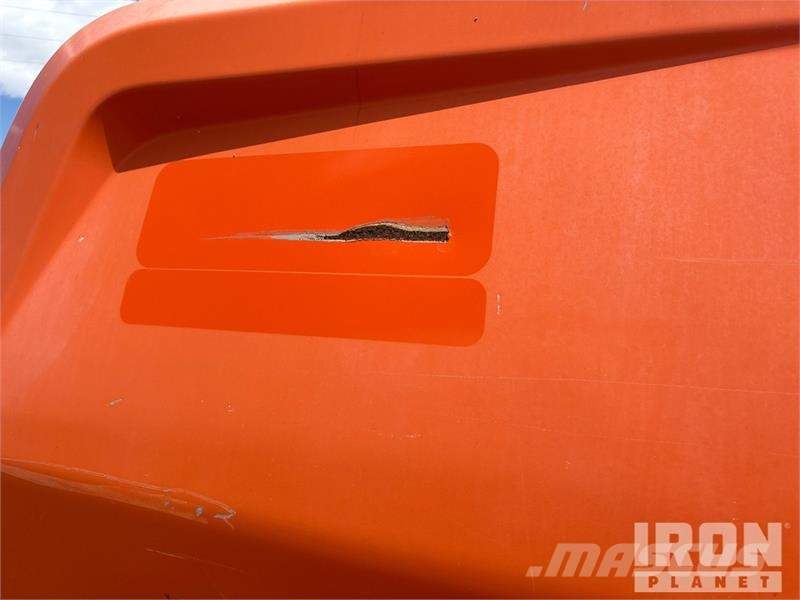 JLG 600S 4WD Diesel Telescopic Boom Lift 直臂高空工作平台