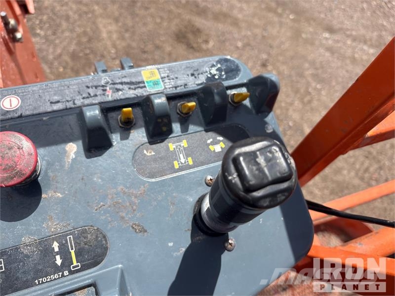 JLG 600S 4WD Diesel Telescopic Boom Lift 直臂高空工作平台