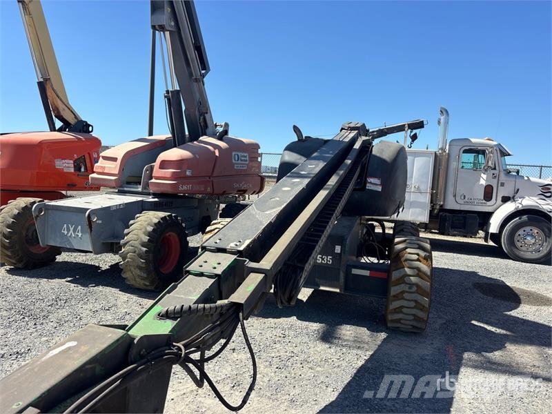 JLG 600SJ 4WD Dual Fuel Telescopic Boom Lift Nacelles télescopiques