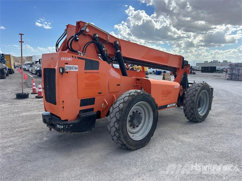 JLG 6036 Teleskopski viličarji