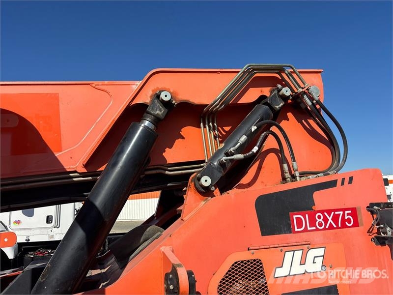 JLG 6042 伸縮臂操作車