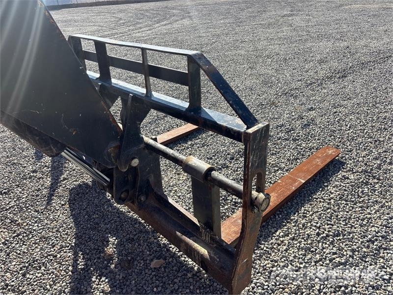 JLG 6042 伸縮臂操作車