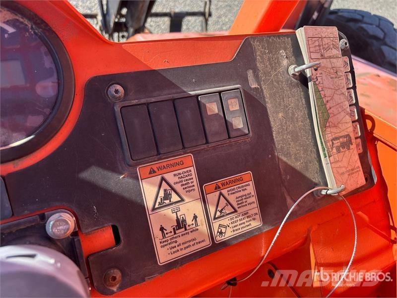 JLG 6042 伸縮臂操作車