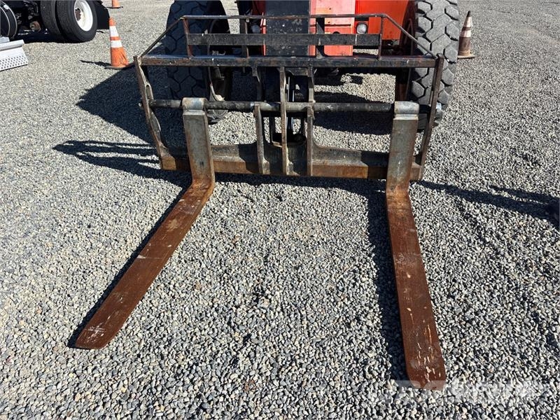 JLG 6042 伸縮臂操作車
