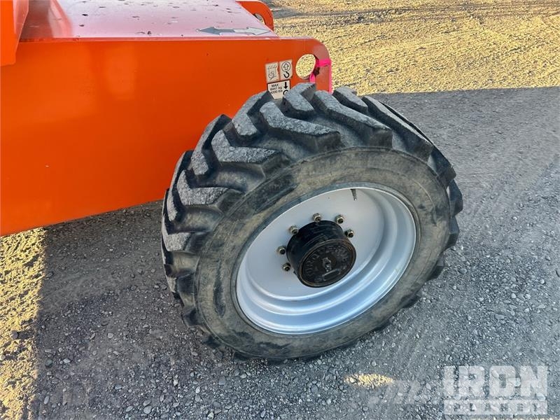 JLG 660SJ 4WD Diesel Telescopic Boom Lift Teleszkópos emelők
