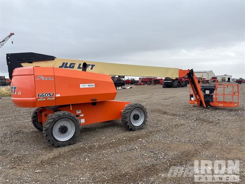 JLG 660SJ 4WD Diesel Telescopic Boom Lift - Factory Re Plataformas con brazo de elevación telescópico