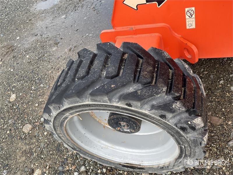 JLG 660SJ 4WD Diesel Telescopic Boom Lift ブームリフト 直伸型