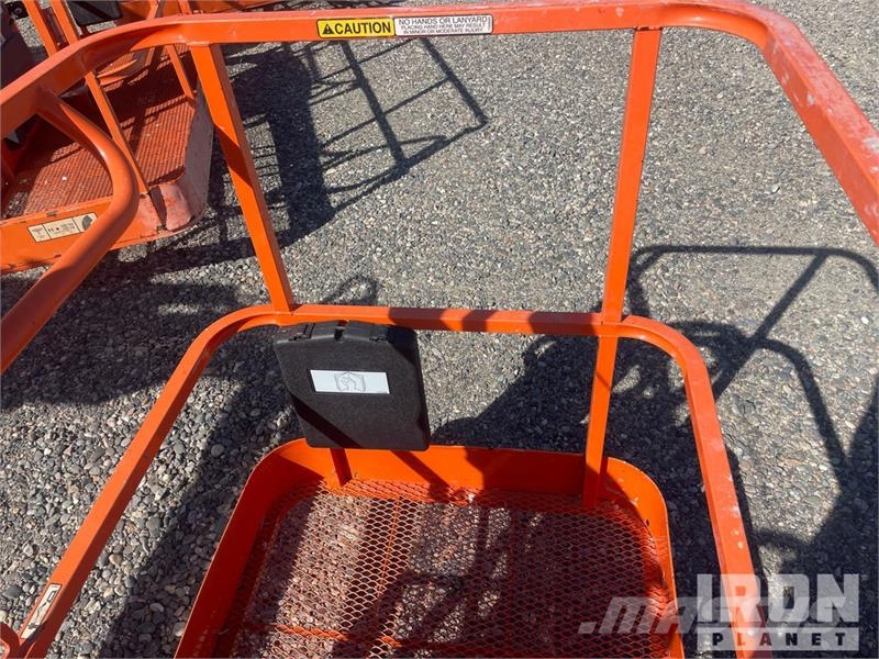JLG 660SJ 4WD Diesel Telescopic Boom Lift - Factory Re Telescopic boom lifts