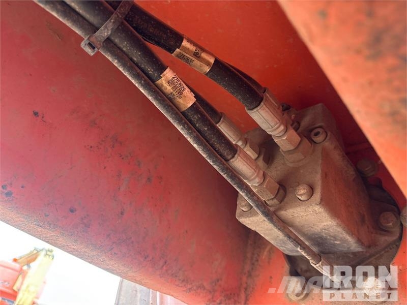 JLG 660SJ 4WD Diesel Telescopic Boom Lift - Factory Re Plataformas con brazo de elevación telescópico