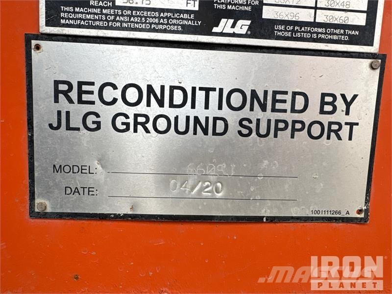 JLG 660SJ 4WD Diesel Telescopic Boom Lift - Factory Re Plataformas con brazo de elevación telescópico