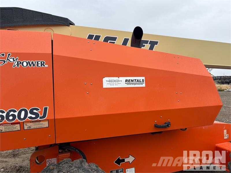 JLG 660SJ 4WD Diesel Telescopic Boom Lift - Factory Re Plataformas con brazo de elevación telescópico