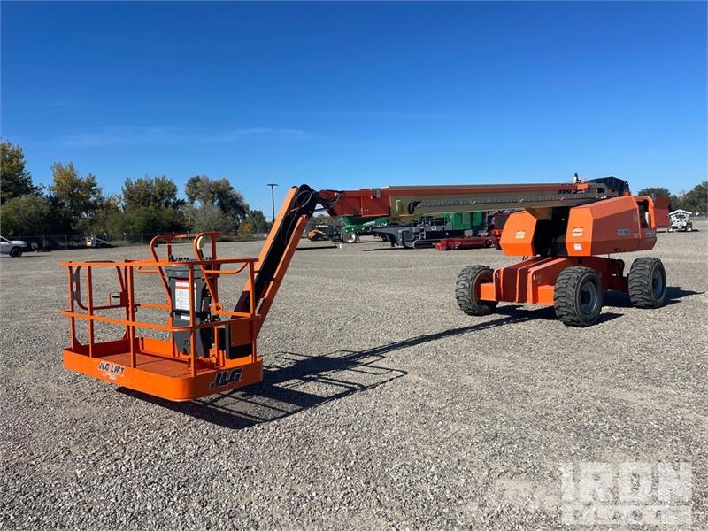 JLG 660SJ 4WD Diesel Telescopic Boom Lift - Factory Re Telescopic boom lifts