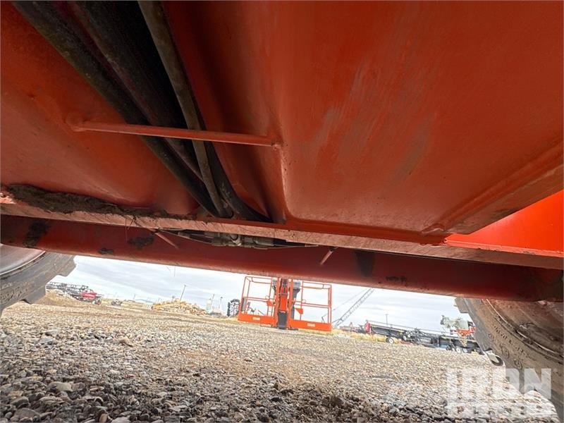 JLG 660SJ 4WD Diesel Telescopic Boom Lift - Factory Re Plataformas con brazo de elevación telescópico